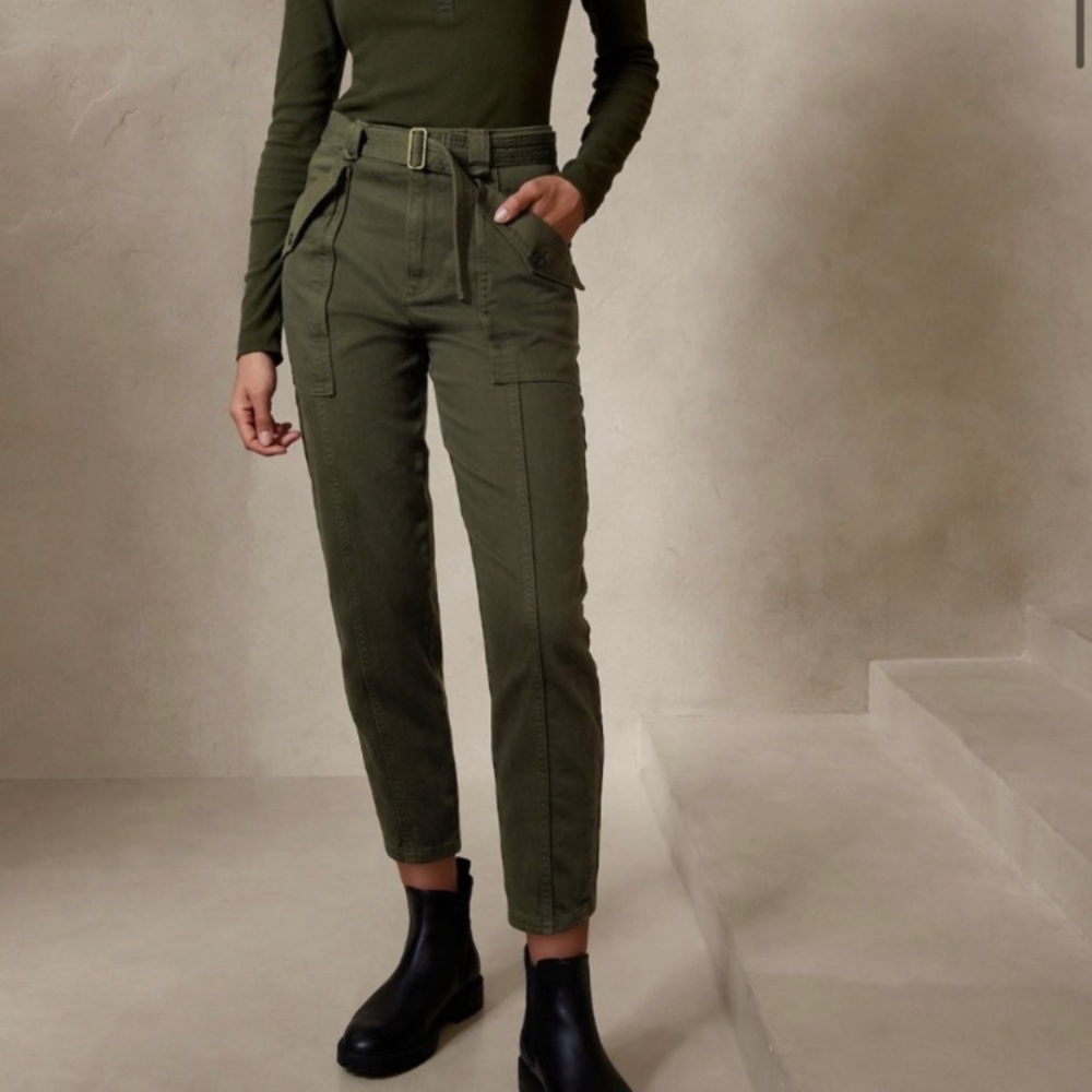 Banana Republic Lou Trapunto‎ Cargo Pants Green NO BELT 18